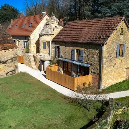 度假居 Domaine De La Source Perigordnoir Castels