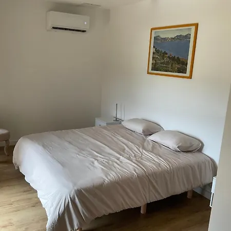 Domaine De La Source Castels