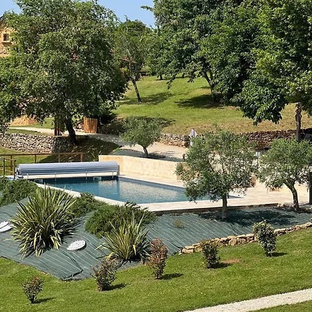 Domaine De La Source Perigordnoir 度假居