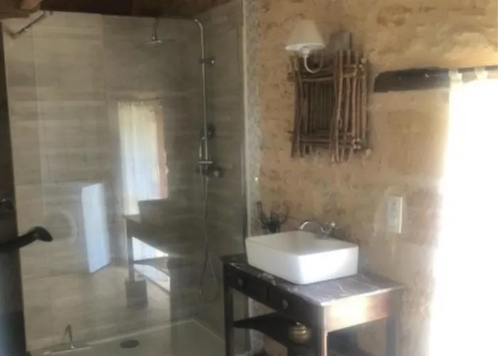 펜션 Domaine De La Source Perigordnoir *