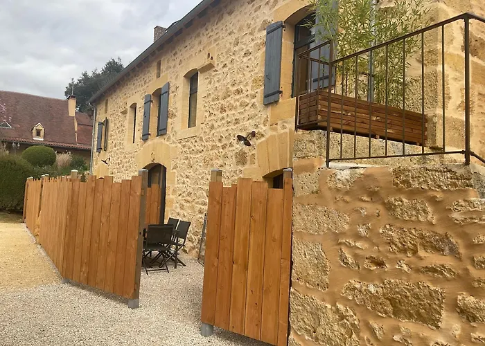 펜션 Domaine De La Source Perigordnoir