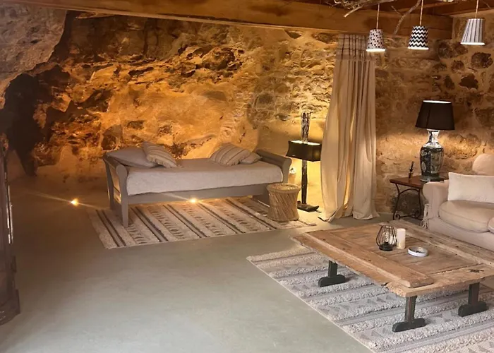 Domaine De La Source Perigordnoir 펜션 *