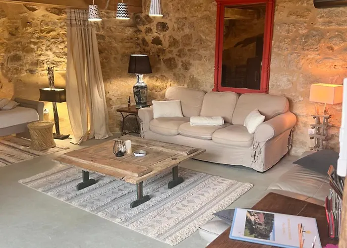 Domaine De La Source Perigordnoir 펜션 Castels